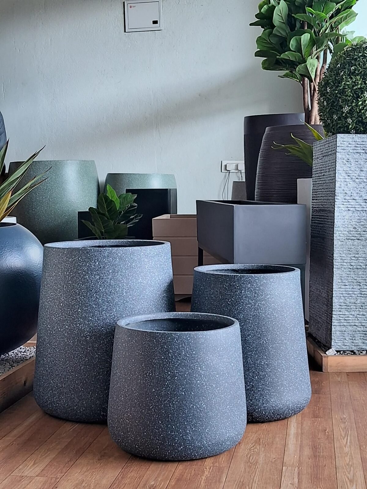 Shop sleek premium round FRP planters for indoor and outdoor spaces. Lightweight, stylish, and durable. Find the perfect planter now at ArtaFlora.com.
