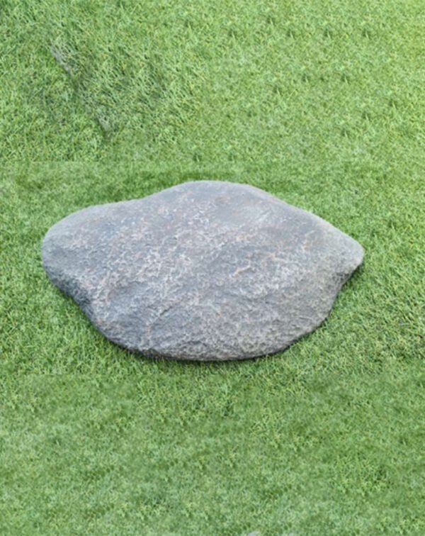 Plateau Rock for garden décor – natural, flat-topped stone
