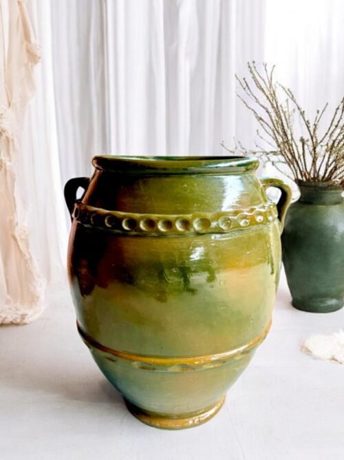 Chandor Terracotta Statement Pot with bold handles and earthy finish