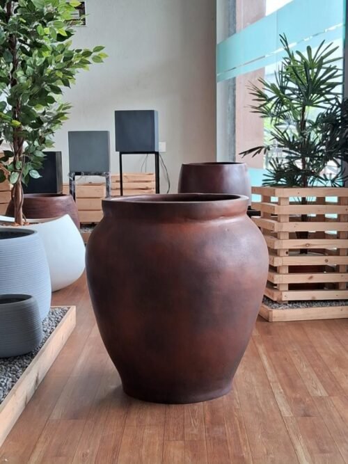 Uno FRP Urn – Modern Outdoor Planter by ArtaFlora