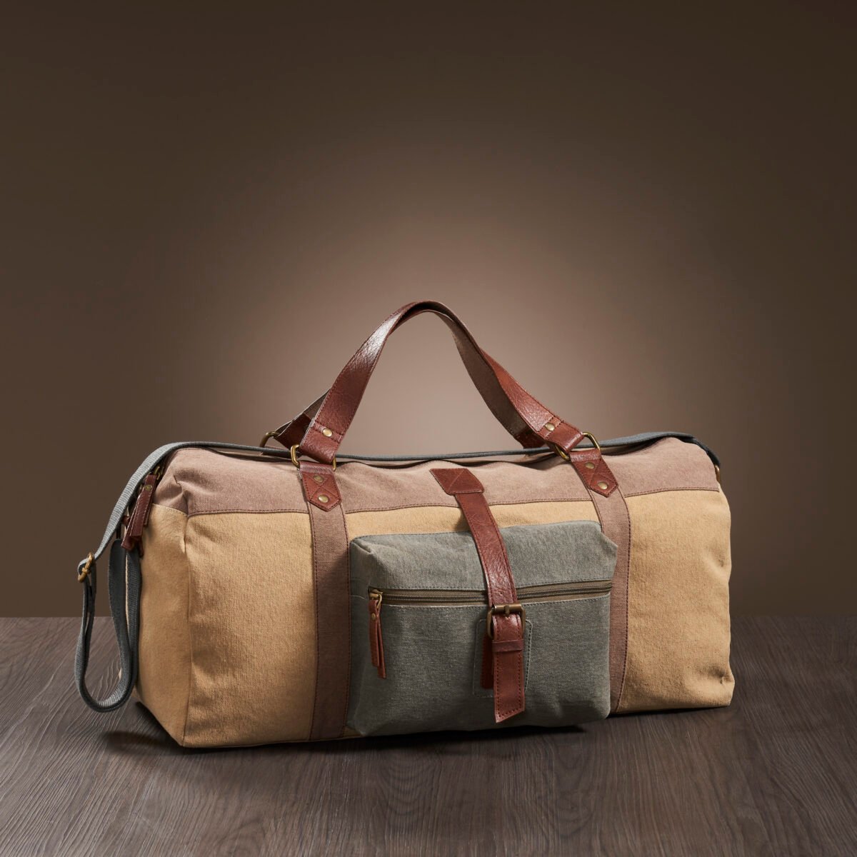 Sebastian Duffle Bag For Men & Women - Brown